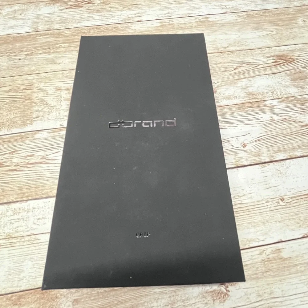 dbrand Grip Case Samsung Galaxy S25  MagSafe Black Glow Circuit‎ Skin
